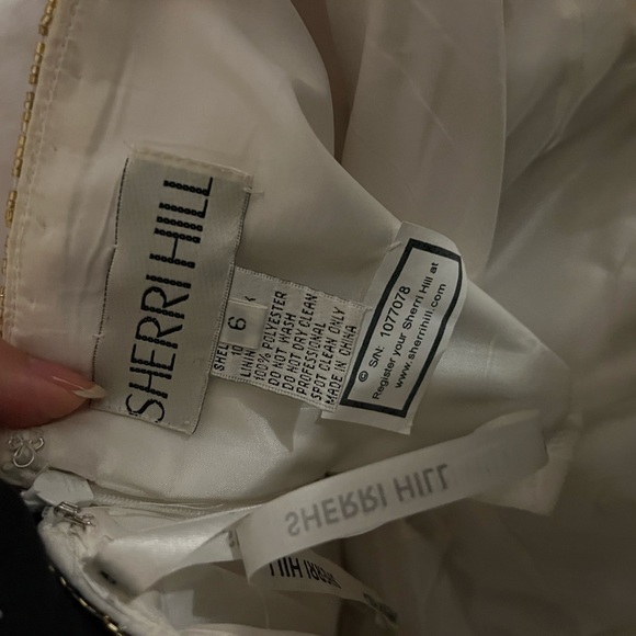 Short Sherri hill dress - Picture 4 of 4